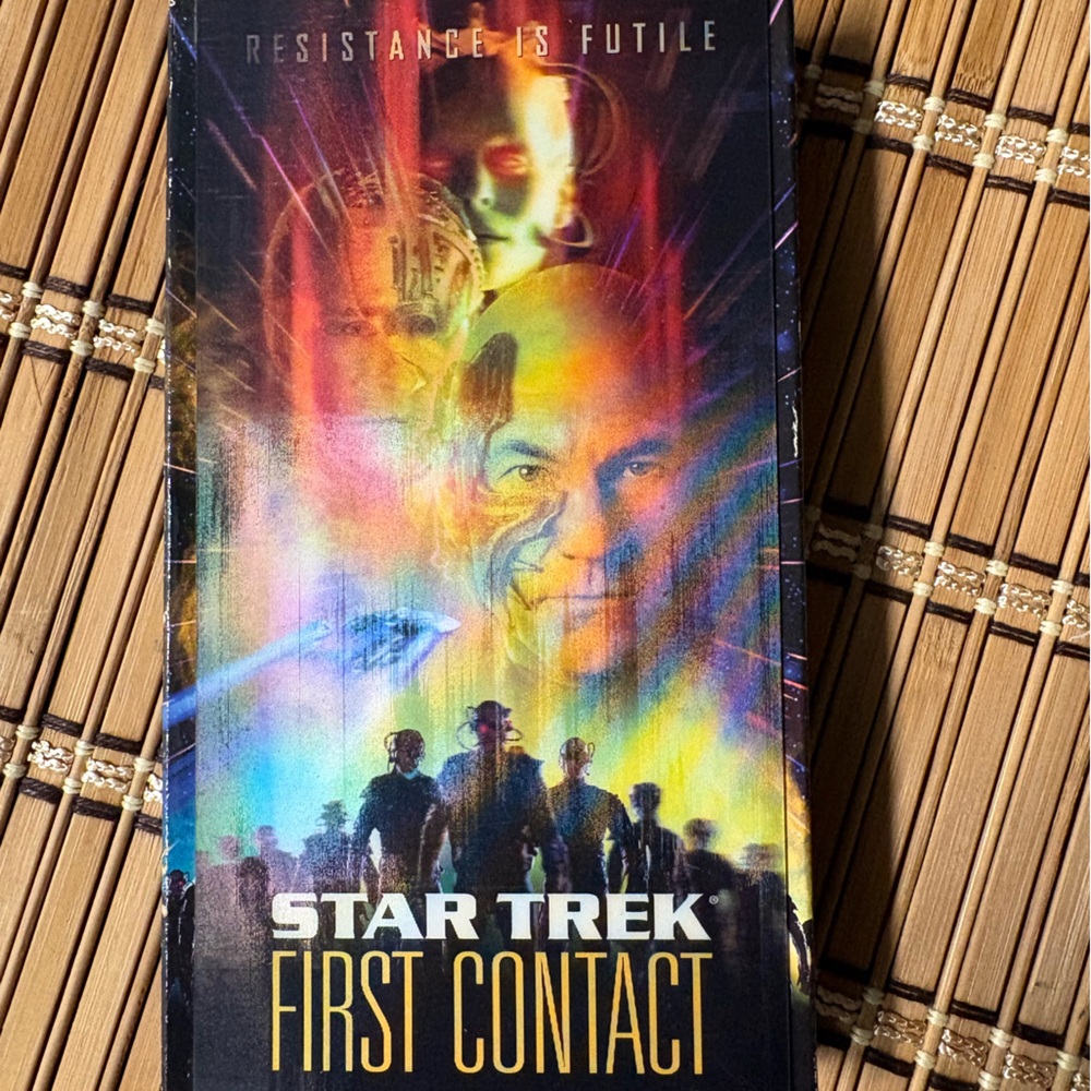 Star Trek: First Contact - Collector Edition (Black/Holographic)